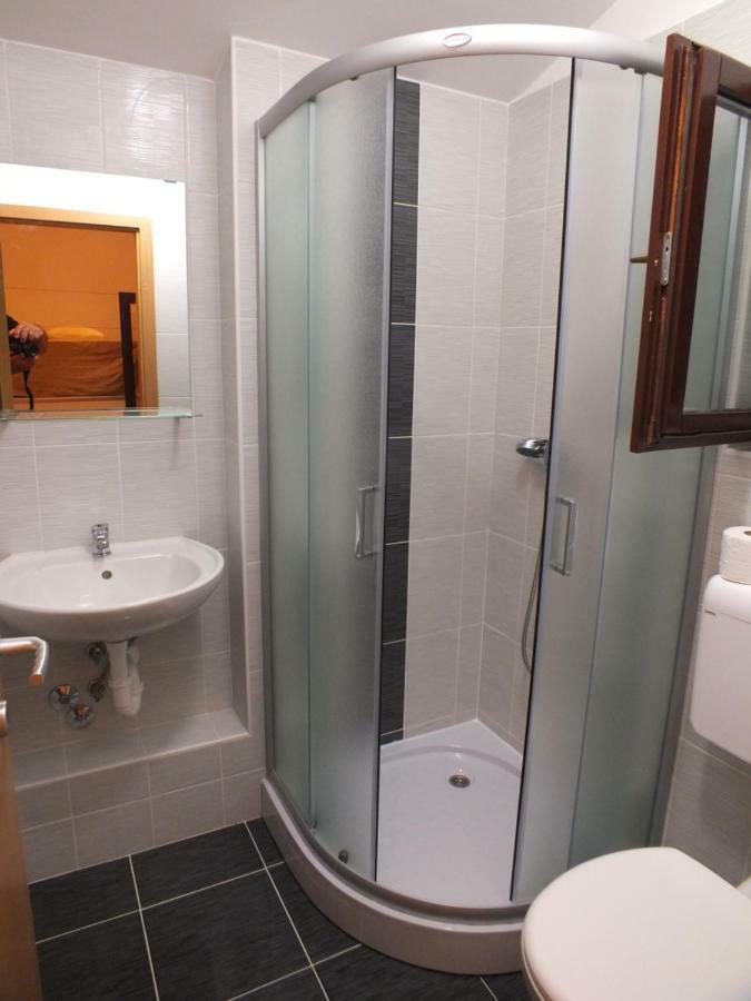 ברודאריצה Apartmani Barisic מראה חיצוני תמונה