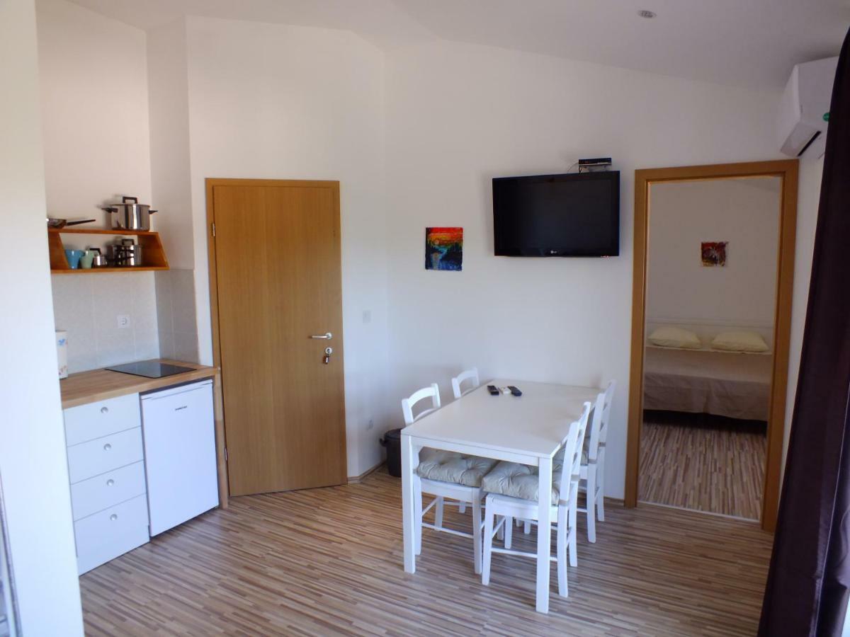 ברודאריצה Apartmani Barisic מראה חיצוני תמונה