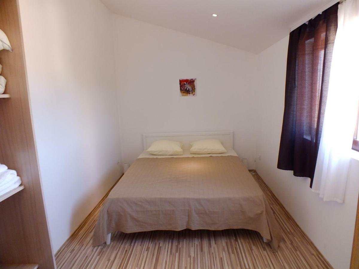 ברודאריצה Apartmani Barisic מראה חיצוני תמונה